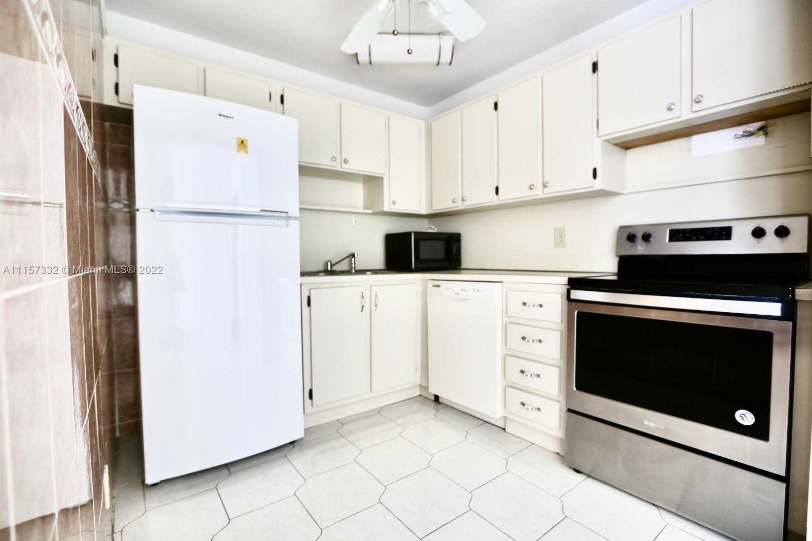 CASA BLANCA CONDO - Residential