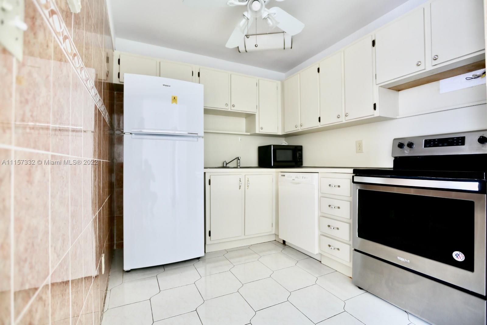 CASA BLANCA CONDO - Residential