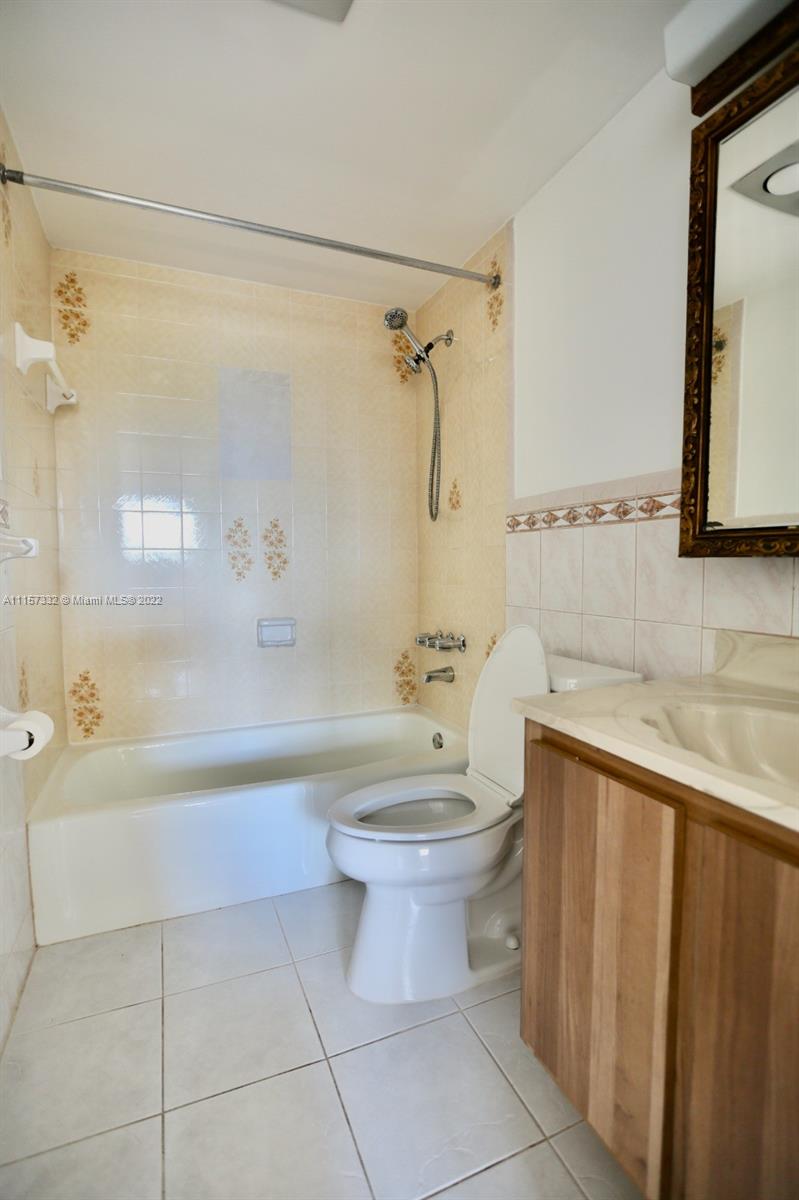 CASA BLANCA CONDO - Residential