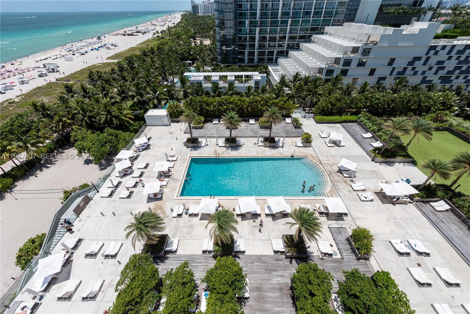RONEY PALACE CONDO - Residential