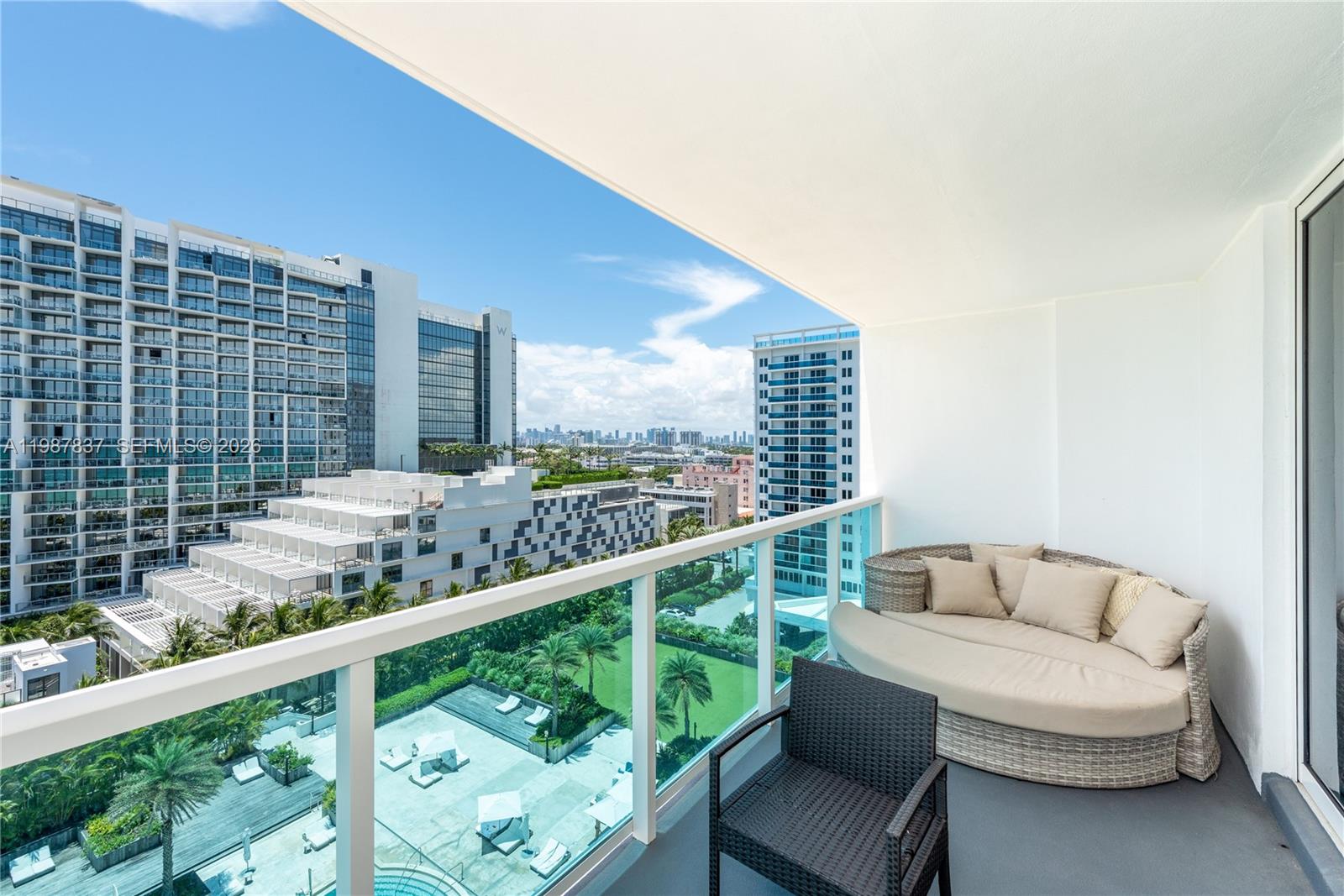 RONEY PALACE CONDO - Residential