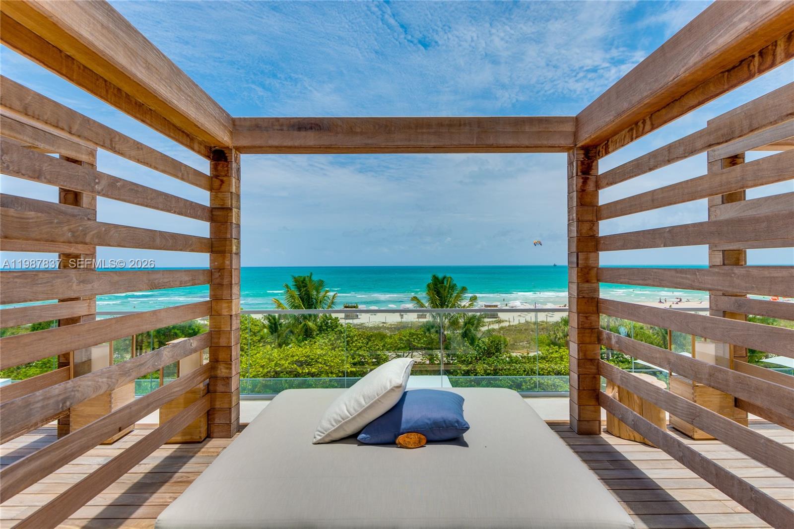 RONEY PALACE CONDO - Residential