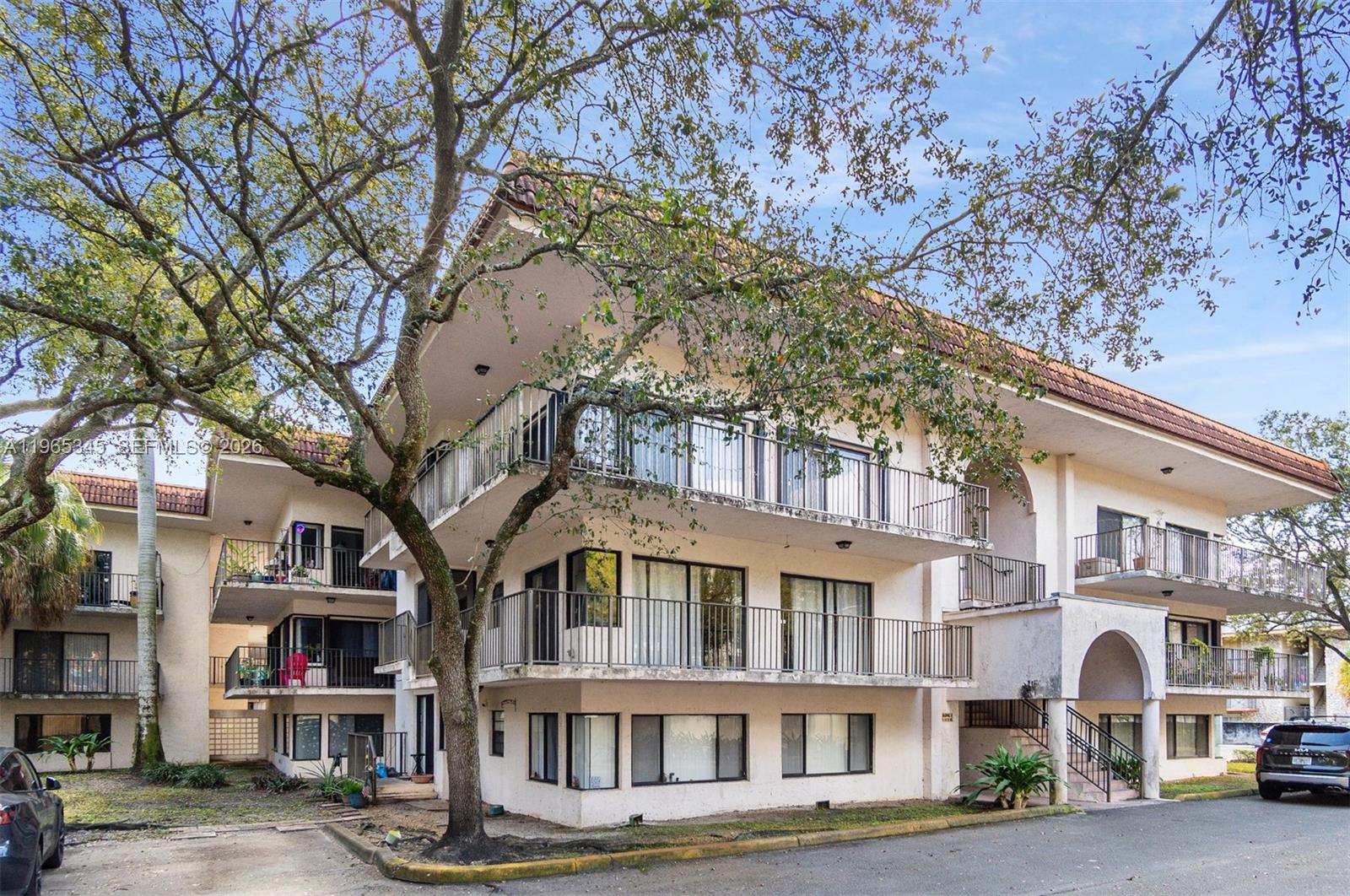 JASMINE LAKES I CONDO - Residential