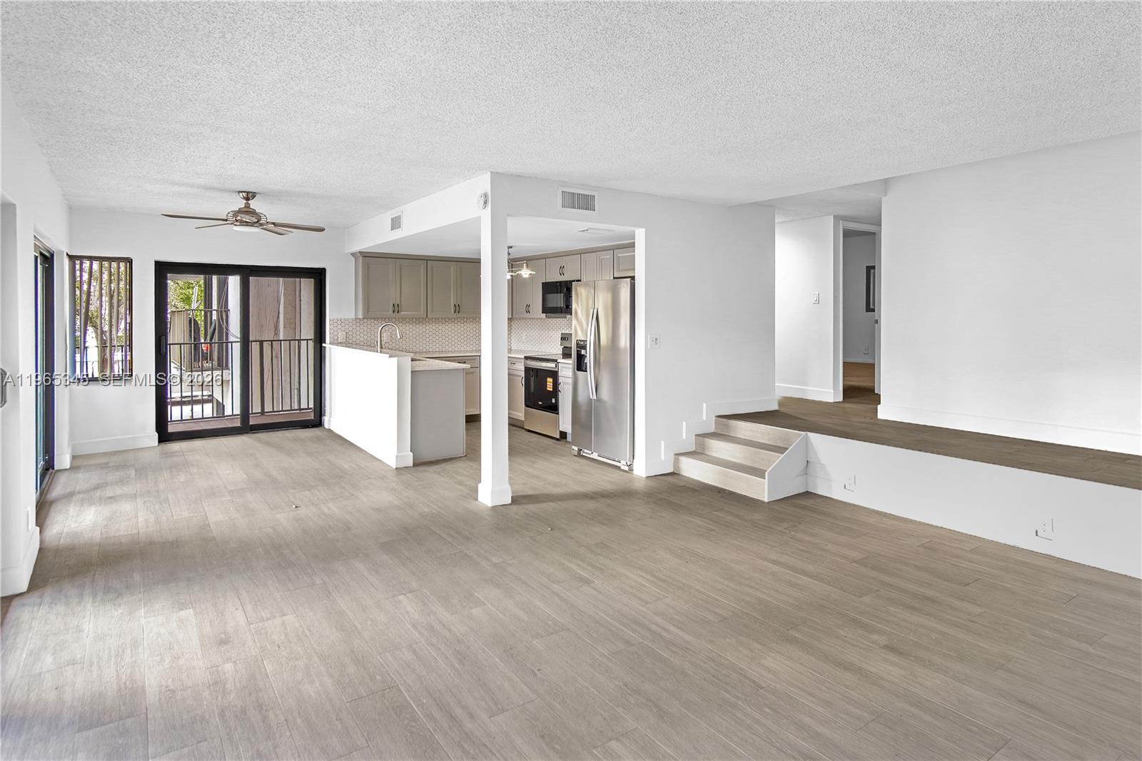 JASMINE LAKES I CONDO - Residential