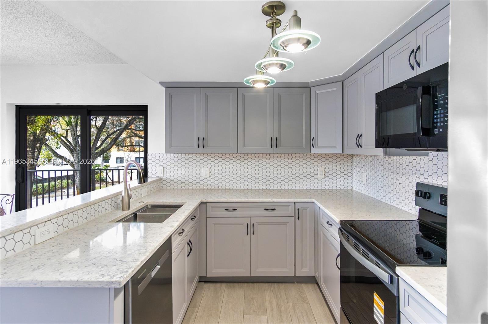 JASMINE LAKES I CONDO - Residential