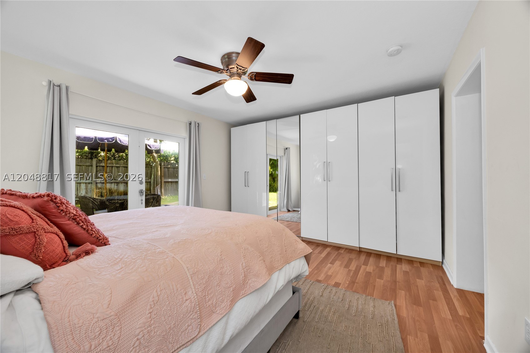 BEVERLY GARDENS - Residential