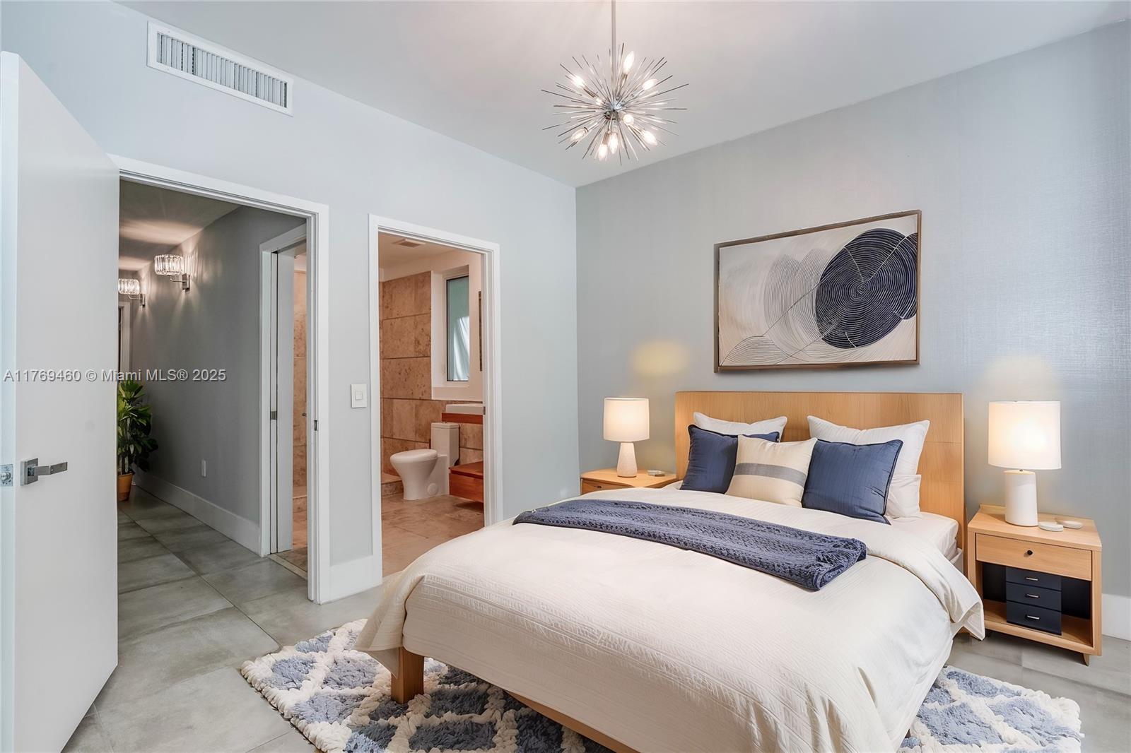 ESSENZA AT 1410 EUCLID CO - Residential Lease