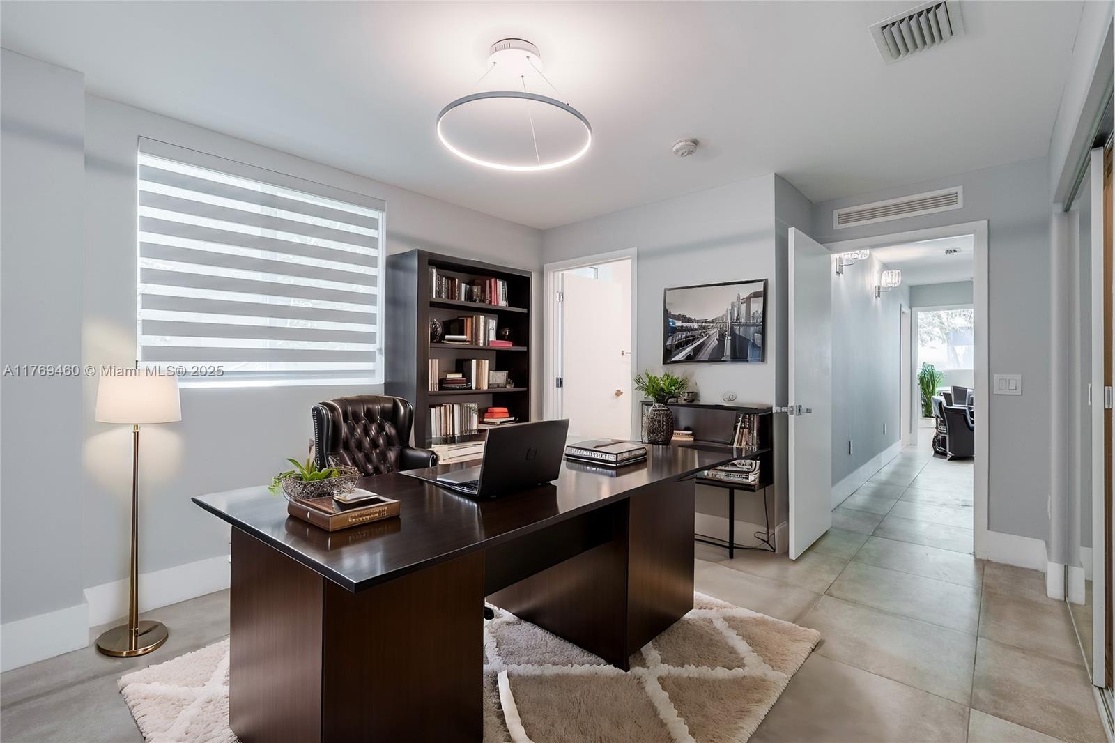 ESSENZA AT 1410 EUCLID CO - Residential Lease