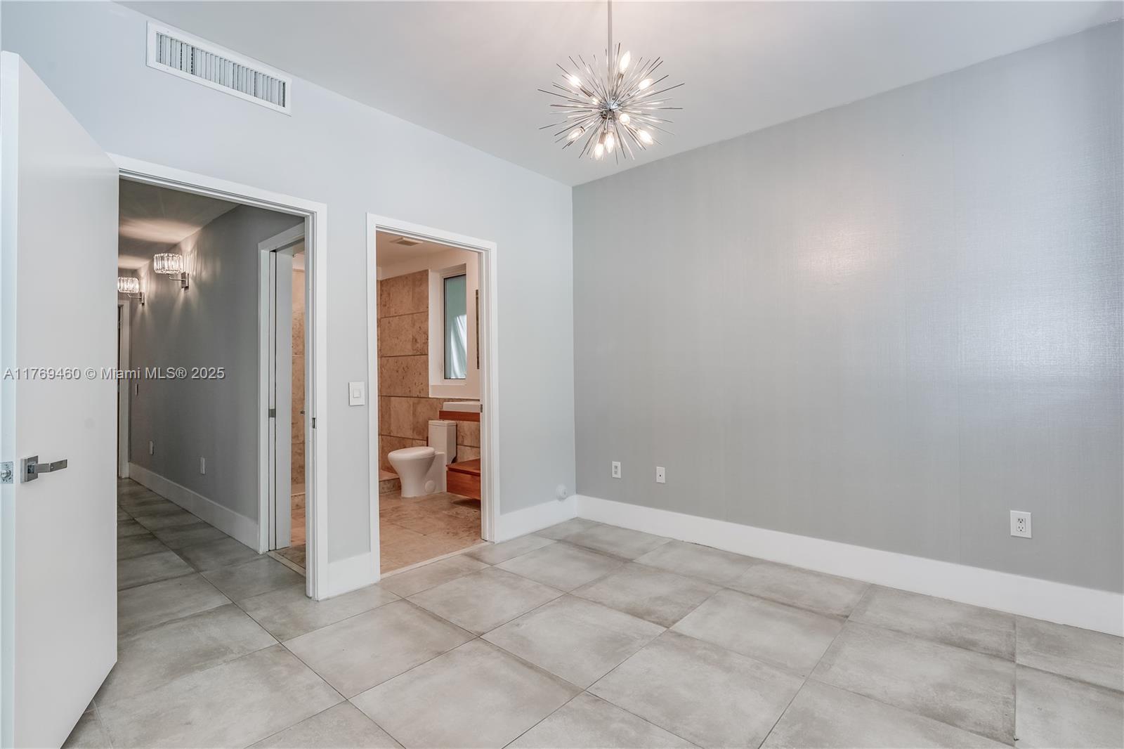 ESSENZA AT 1410 EUCLID CO - Residential Lease