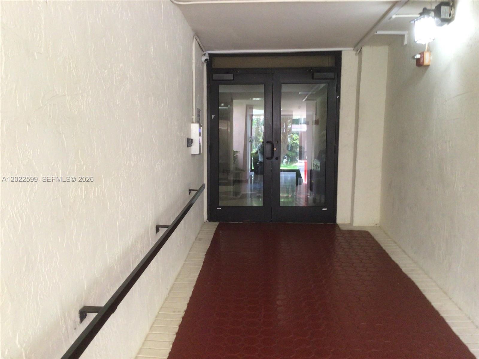 PLAZA OF AMERICAS CONDO P - Residential