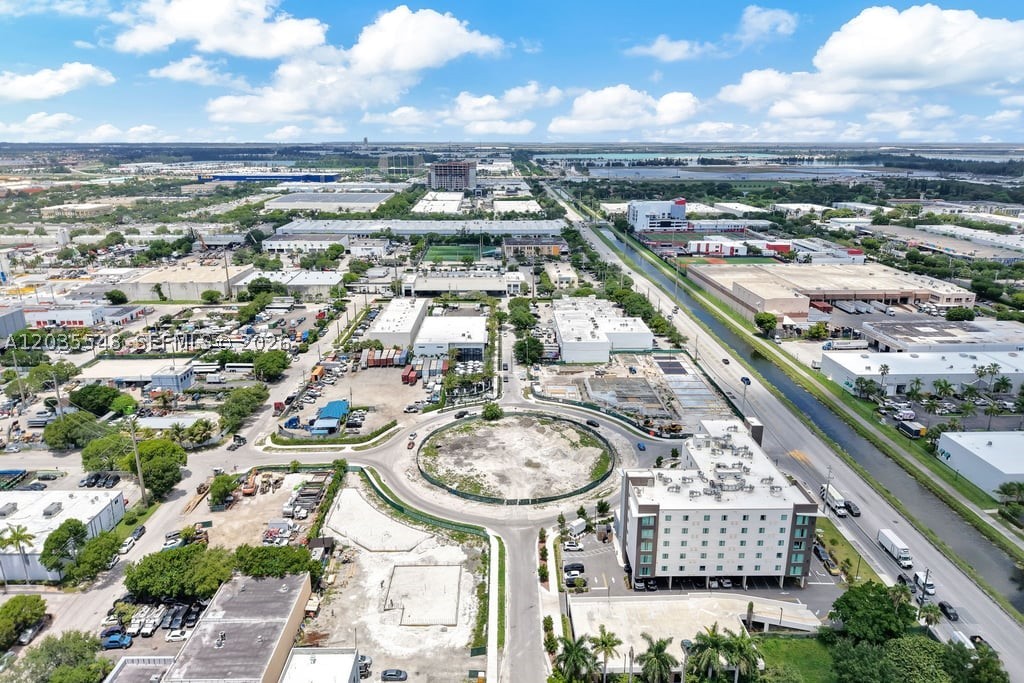 HAMPTON PARK - Commercial Sale