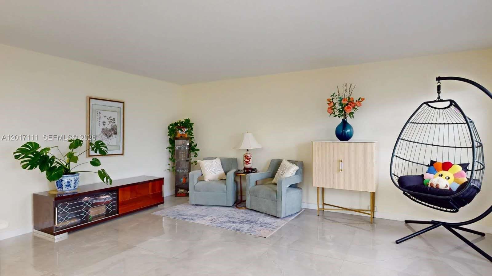 WELLINGTON CONDOS - Residential