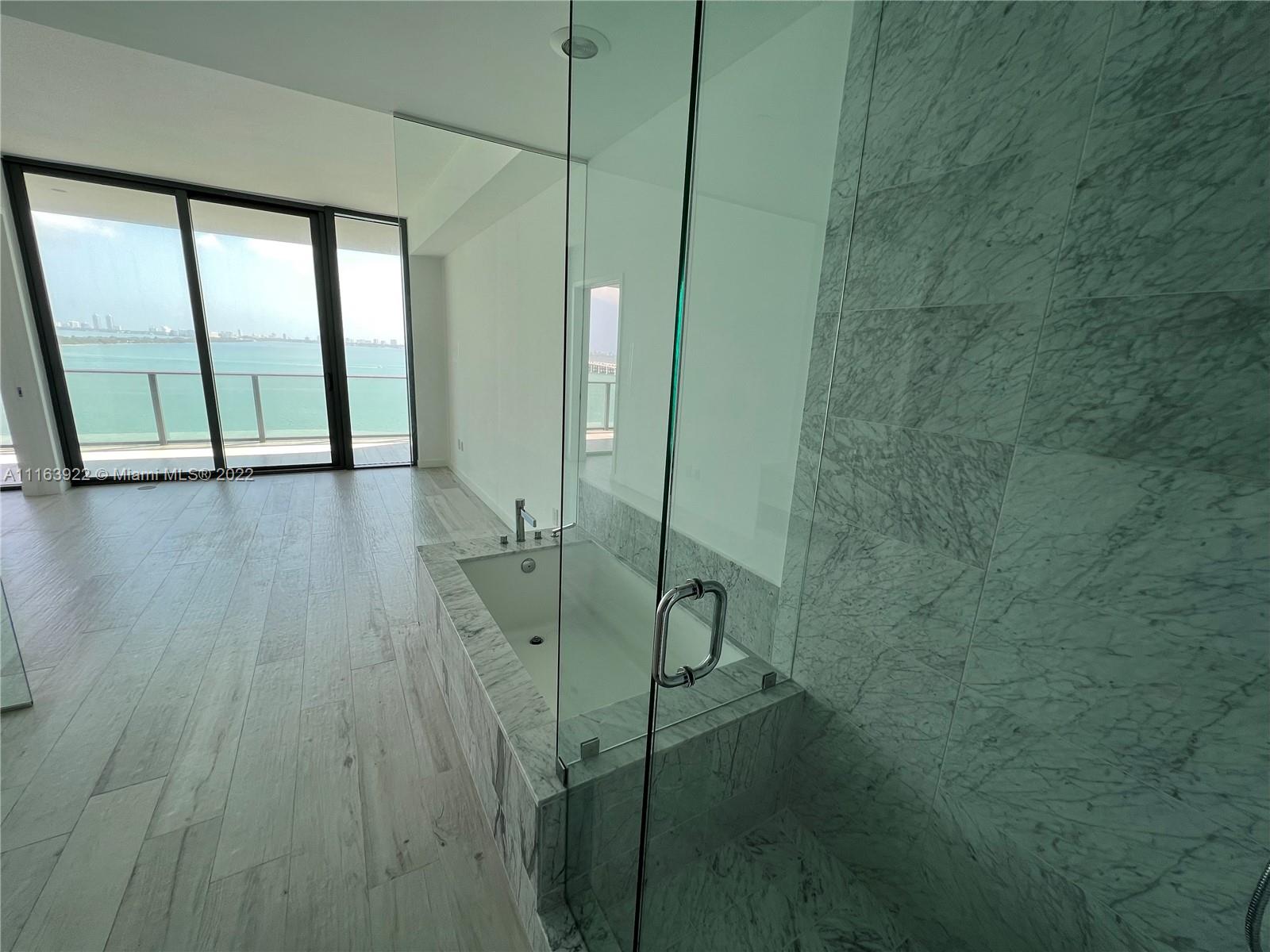 GRAN PARAISO CONDO - Residential