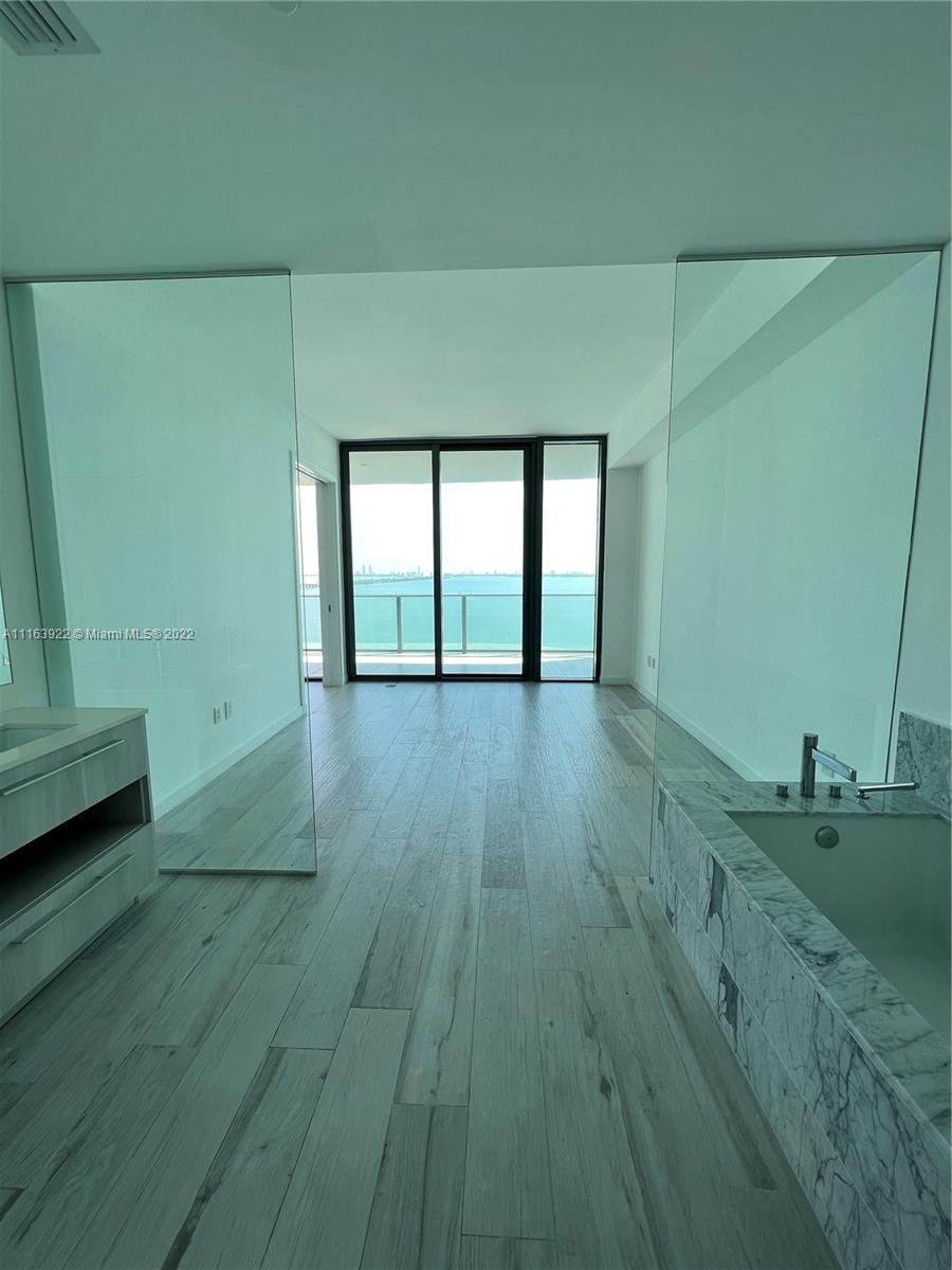 GRAN PARAISO CONDO - Residential