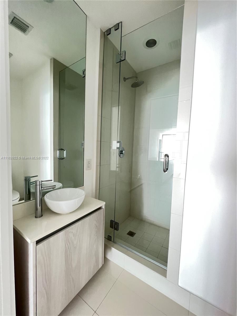 GRAN PARAISO CONDO - Residential