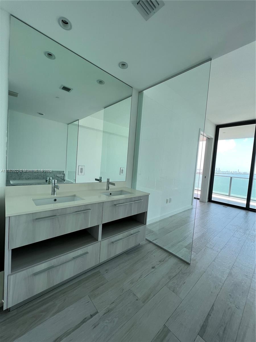 GRAN PARAISO CONDO - Residential