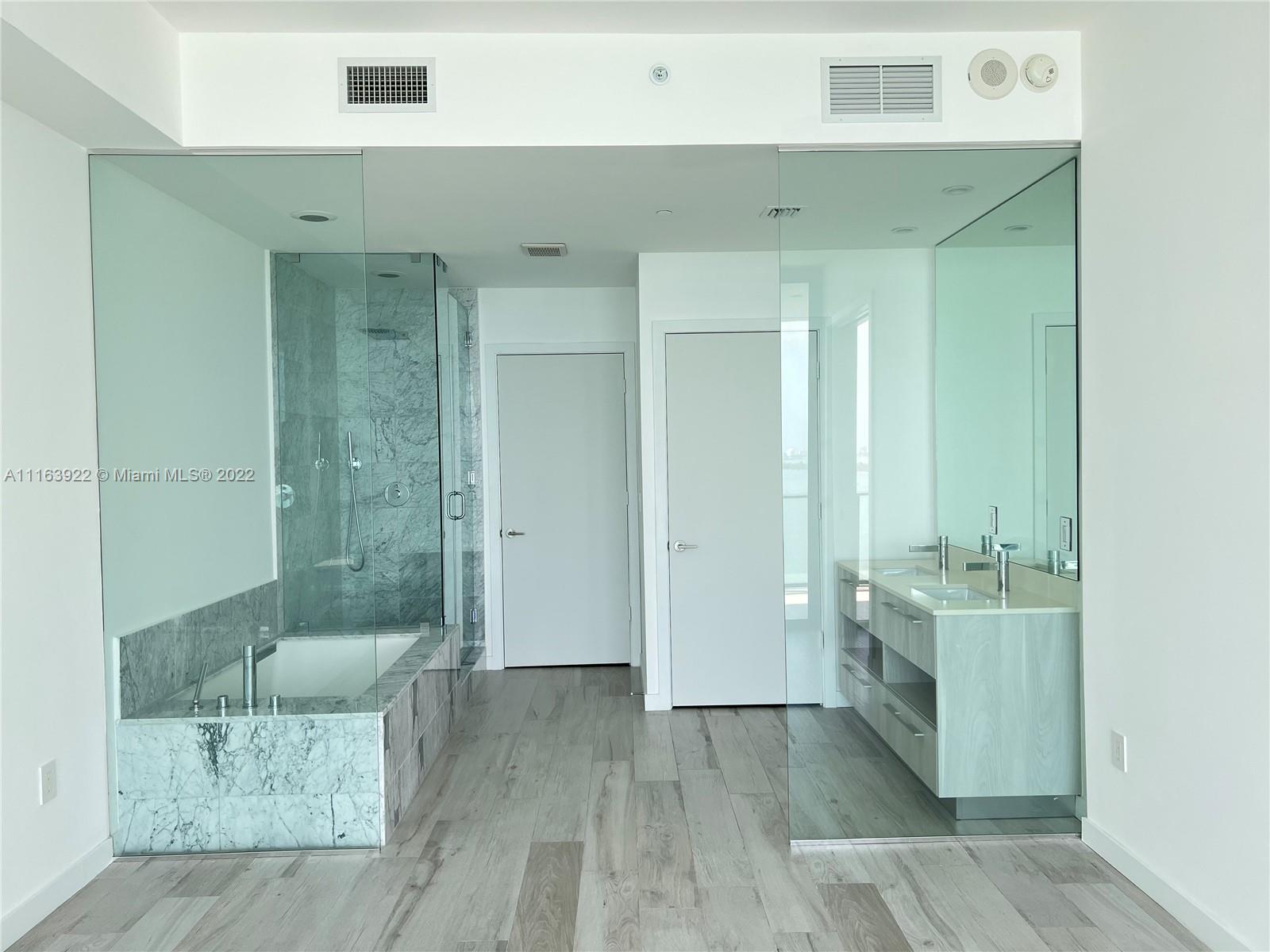 GRAN PARAISO CONDO - Residential