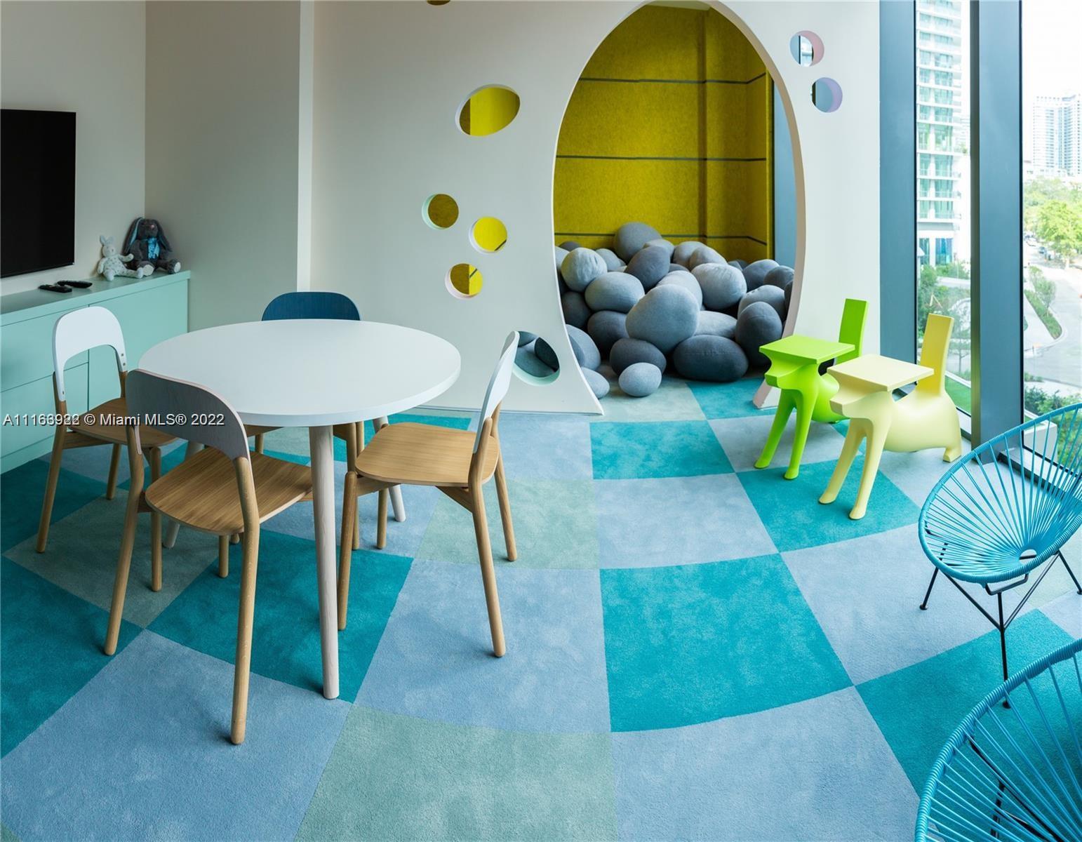 GRAN PARAISO CONDO - Residential