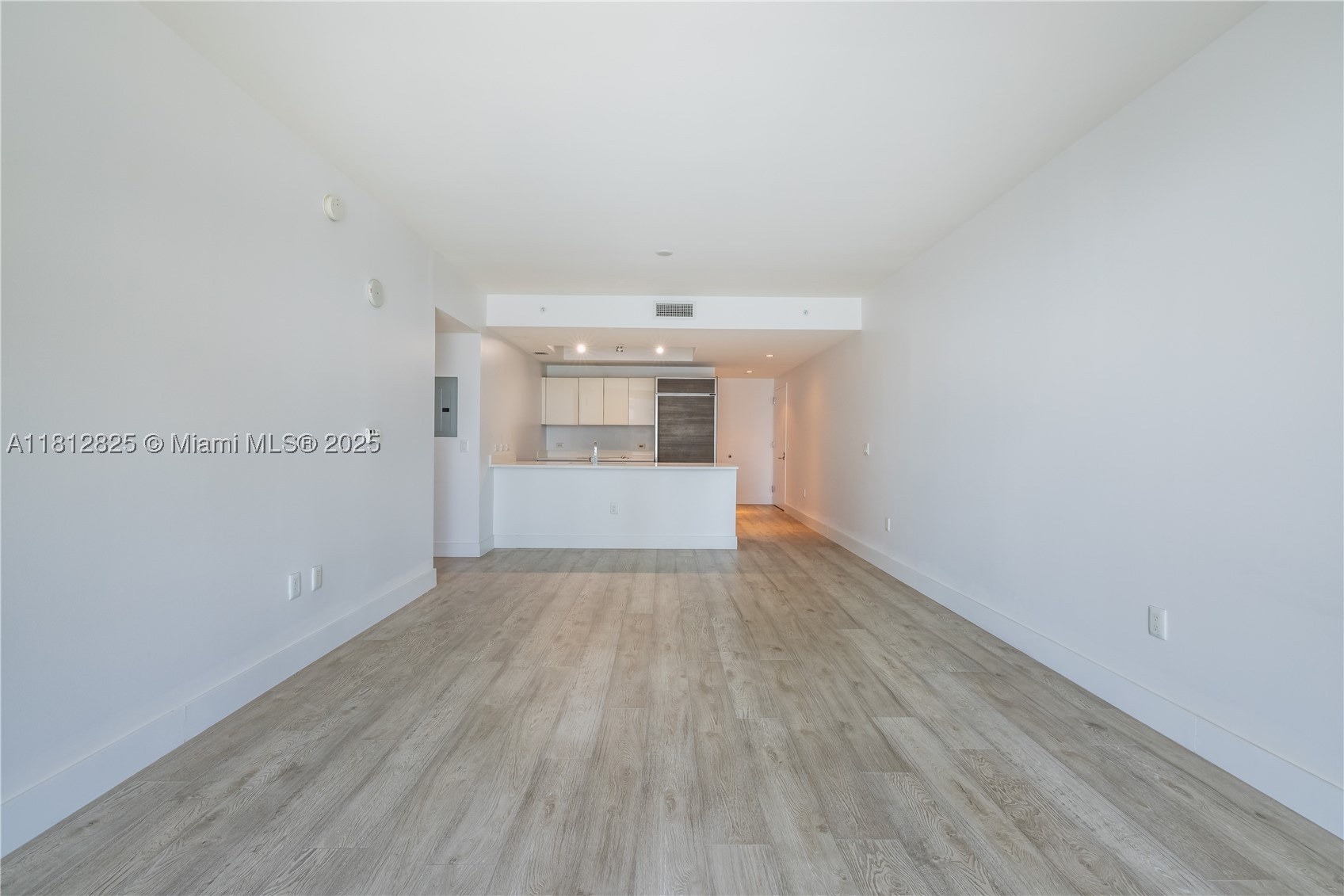 1100 MILLECENTO RESIDENCE - Residential