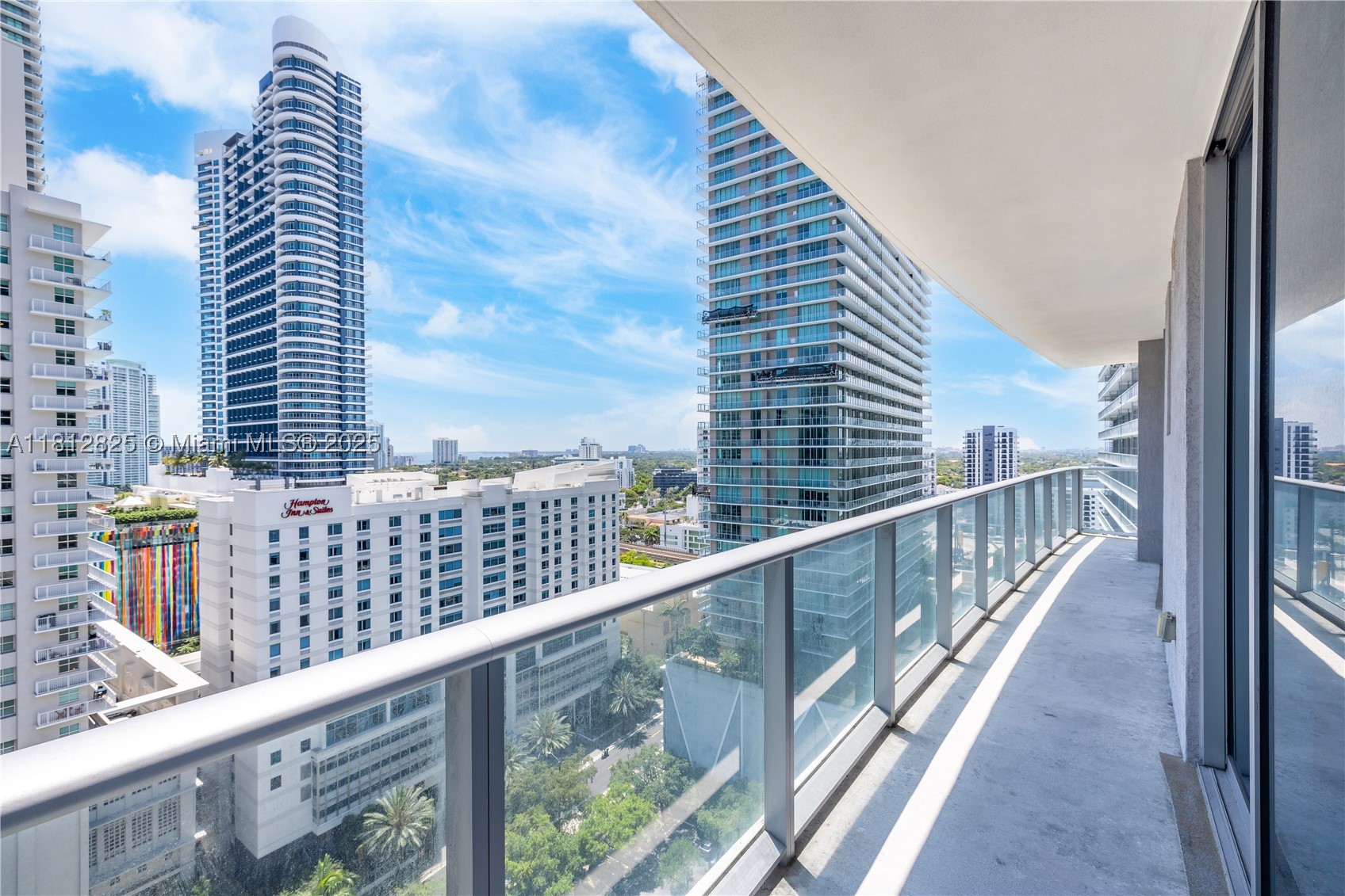1100 MILLECENTO RESIDENCE - Residential