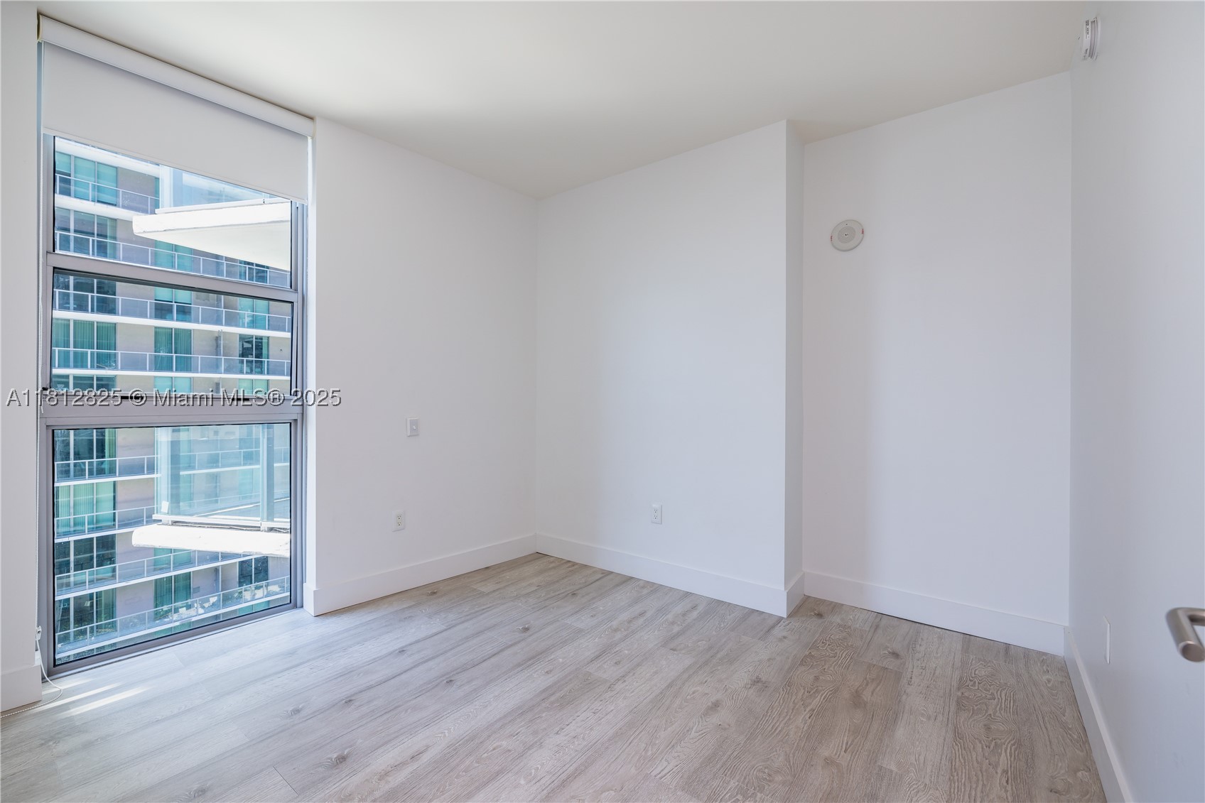 1100 MILLECENTO RESIDENCE - Residential