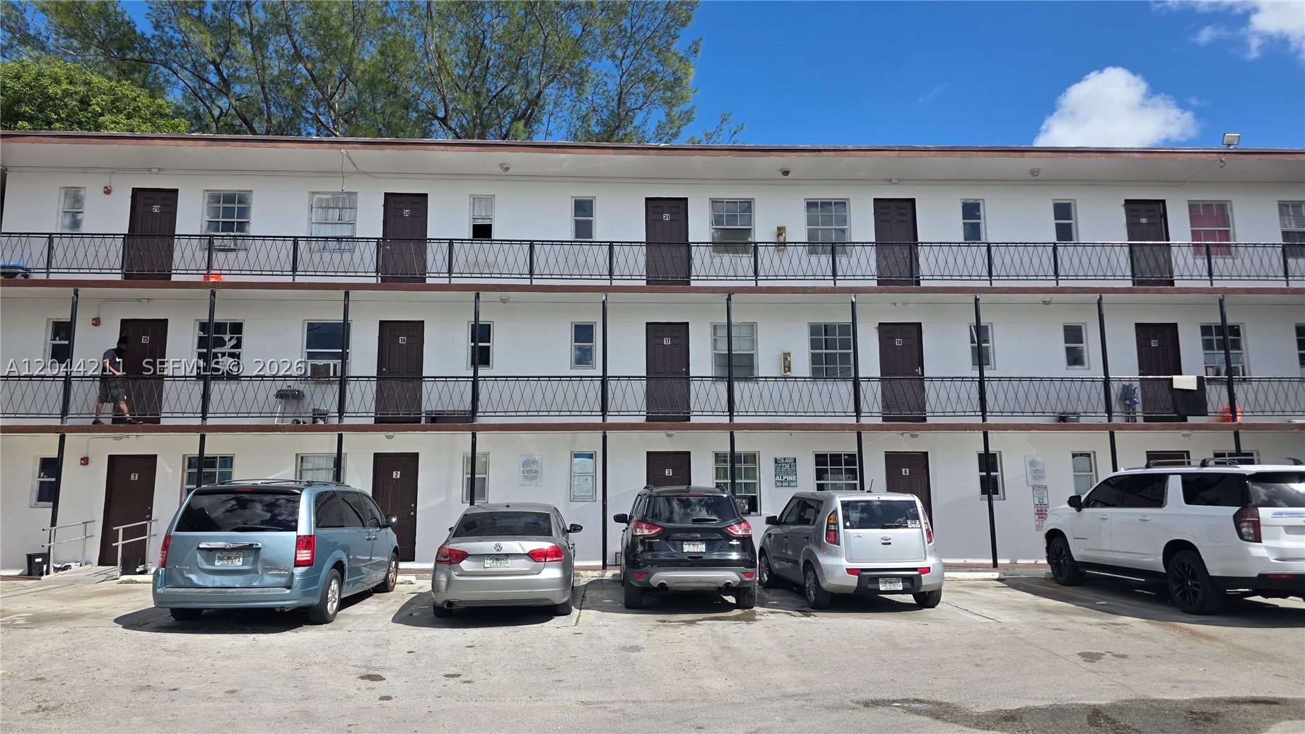 NORTH LIBERTY CITY - Residential Lease