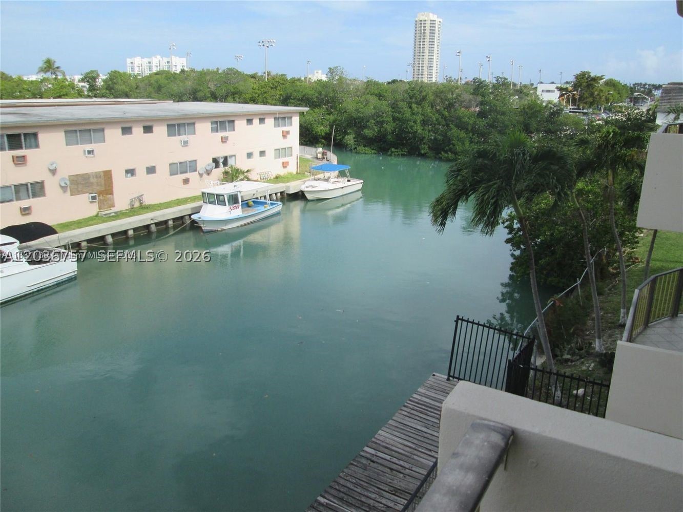 BONI VISTA TWO CONDO - Residential Lease
