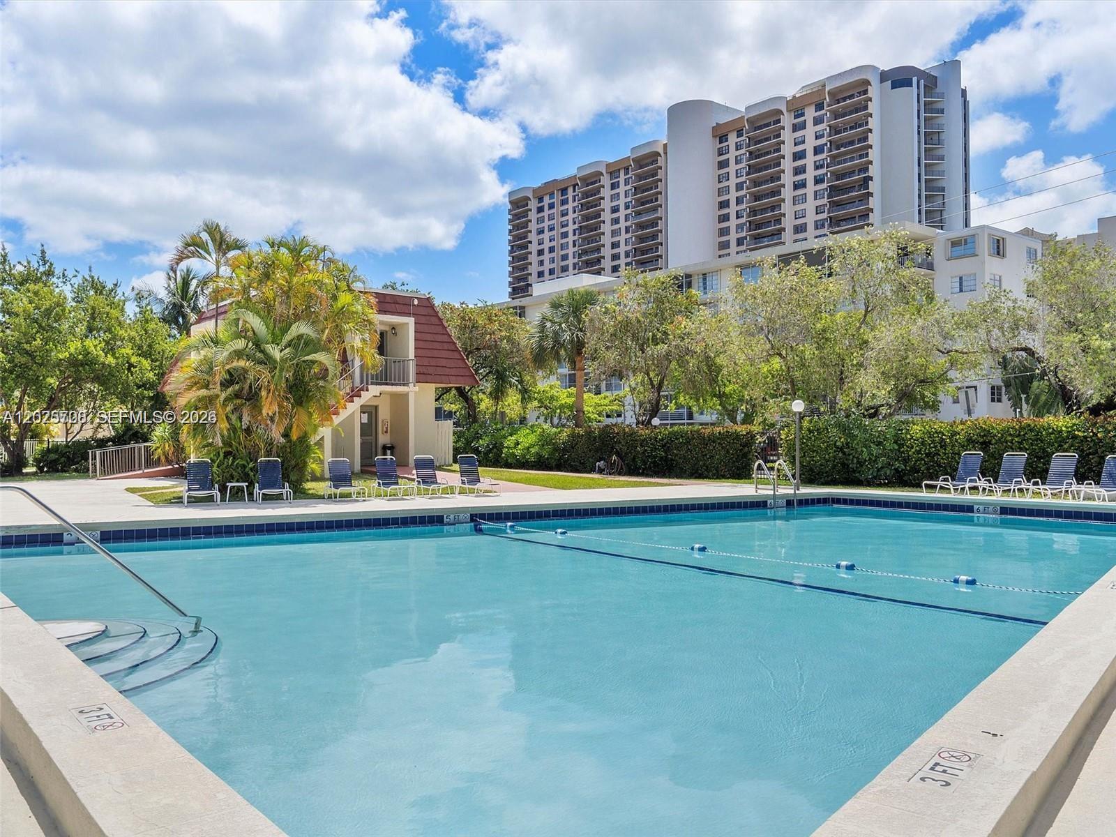 NORTHGATE TOWNHOUSE CONDO - Residential