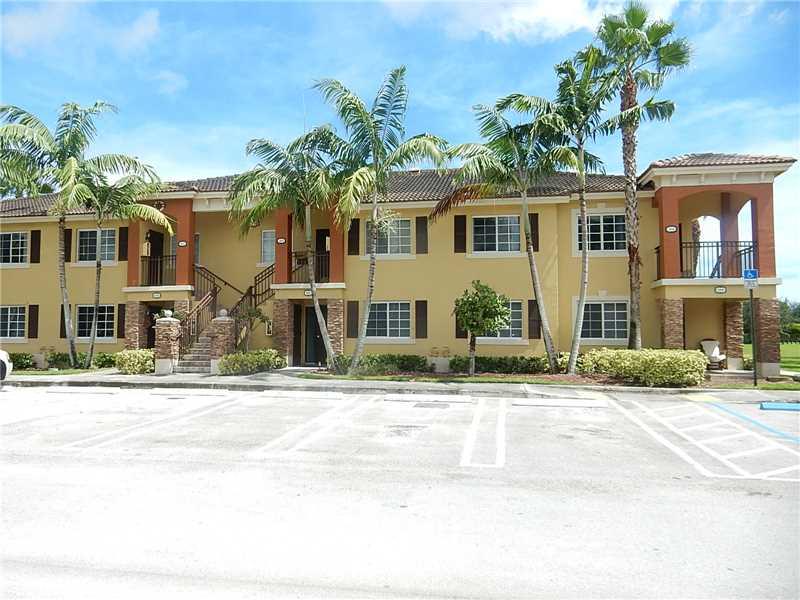 This lakefront condo features 3 bedrooms, 2 baths. Bring you finishing touches that make this unit your own and enjoy lake breeze. Relax at the Clubhouse & Pool that this community has to offer. Beautiful landscaped community. Washer and Dryer inside the  unit, Carpeted floors, close to Shopping centers, Baptist hospital, Turnpike highway, restaurants. Another great HomePath property!
