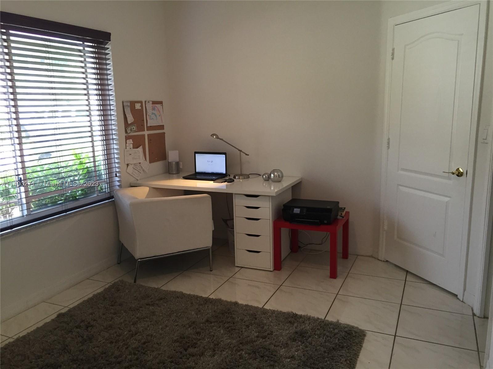 TIFFANY OF KENDALL CONDO - Residential Lease