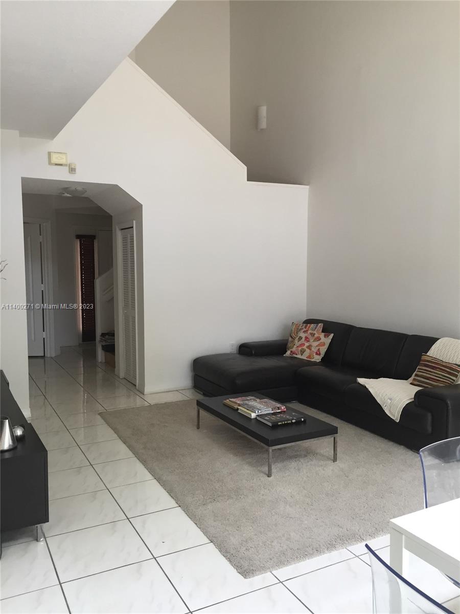 TIFFANY OF KENDALL CONDO - Residential Lease