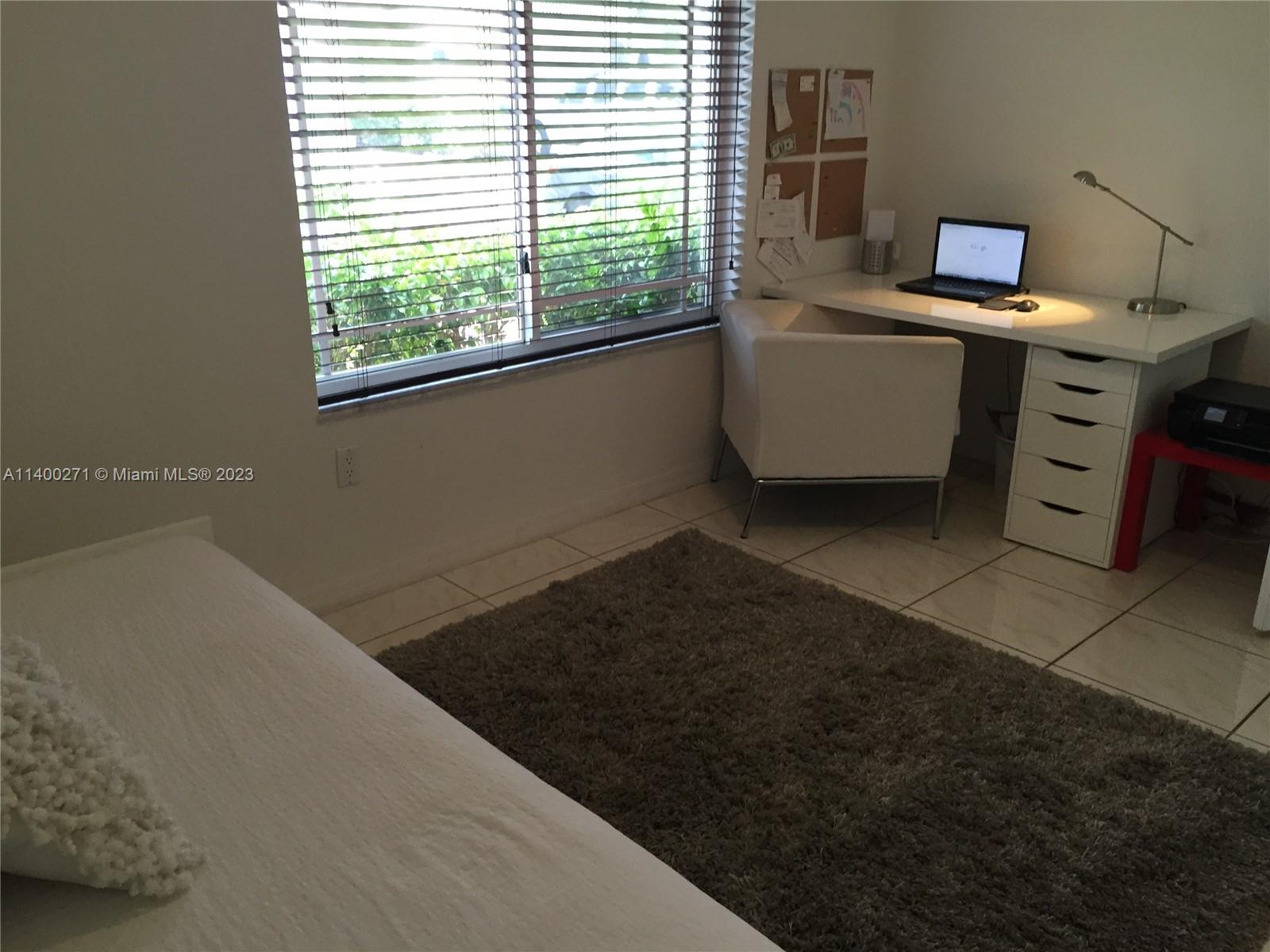 TIFFANY OF KENDALL CONDO - Residential Lease
