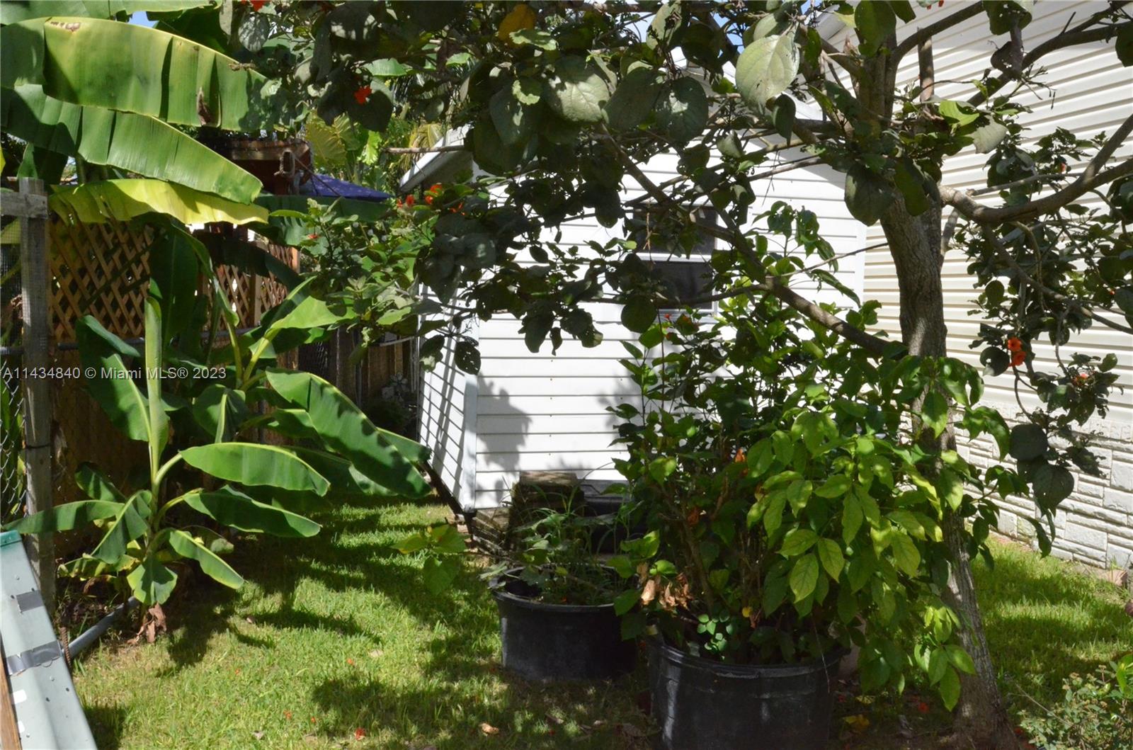 COCOWALK ESTATES - Residential Lease
