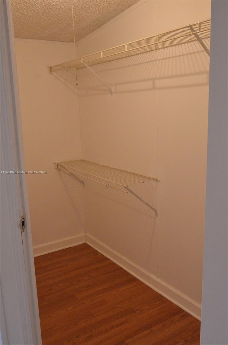 COCOWALK ESTATES - Residential Lease