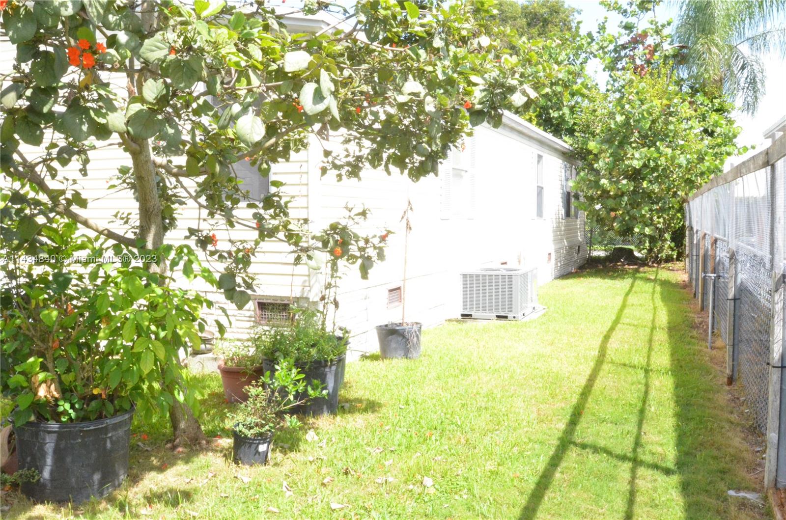 COCOWALK ESTATES - Residential Lease