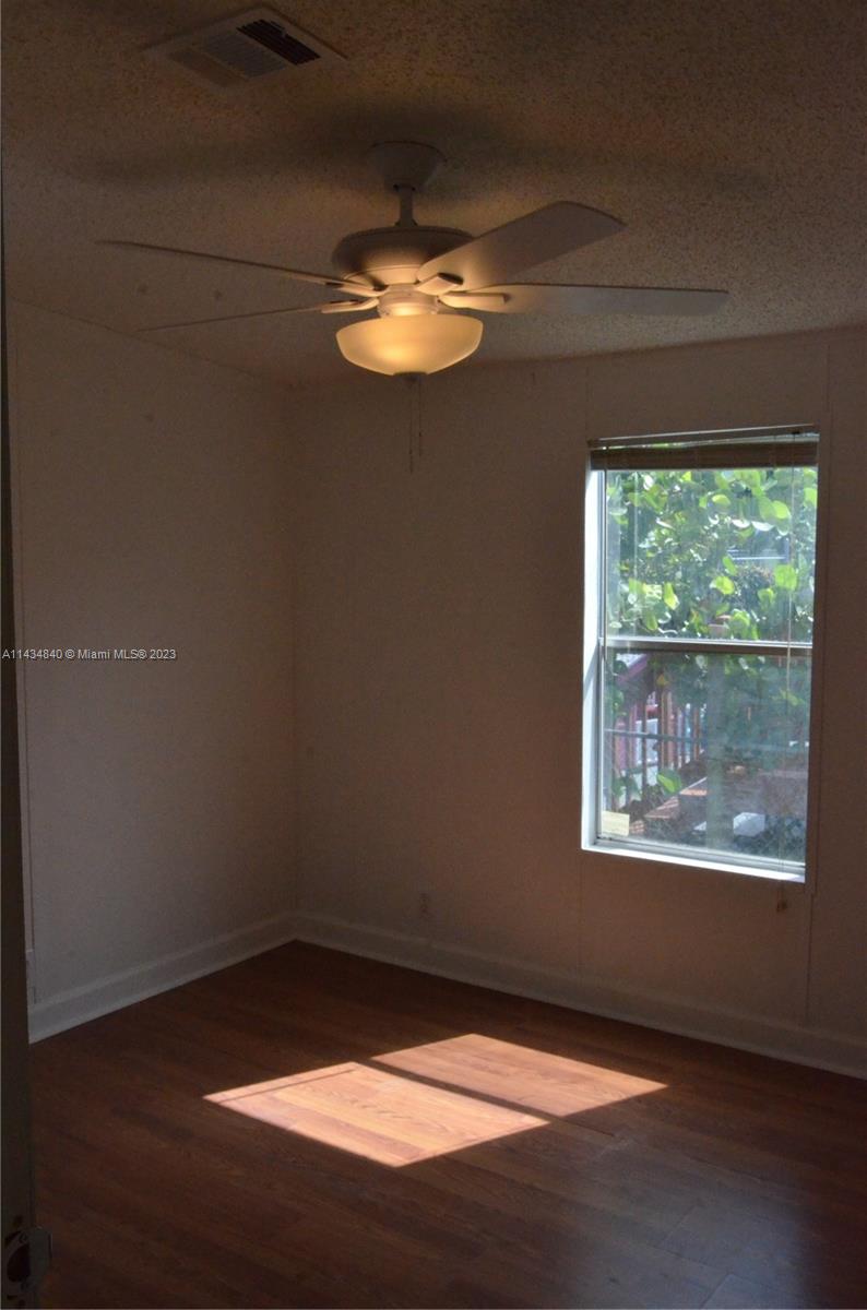 COCOWALK ESTATES - Residential Lease