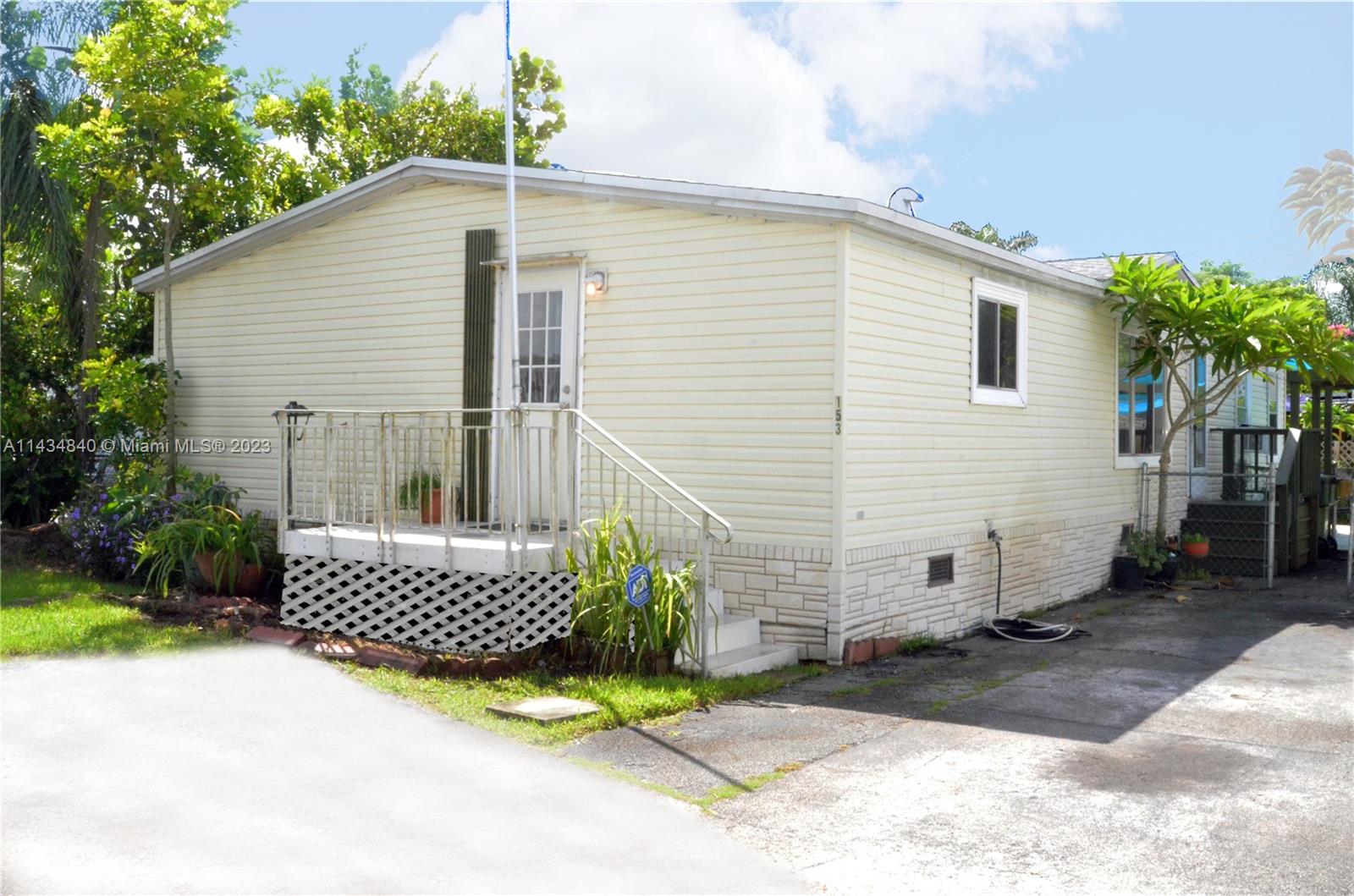 COCOWALK ESTATES - Residential Lease
