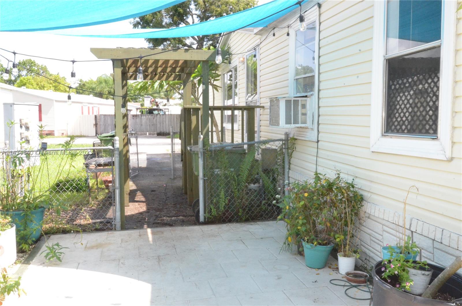 COCOWALK ESTATES - Residential Lease