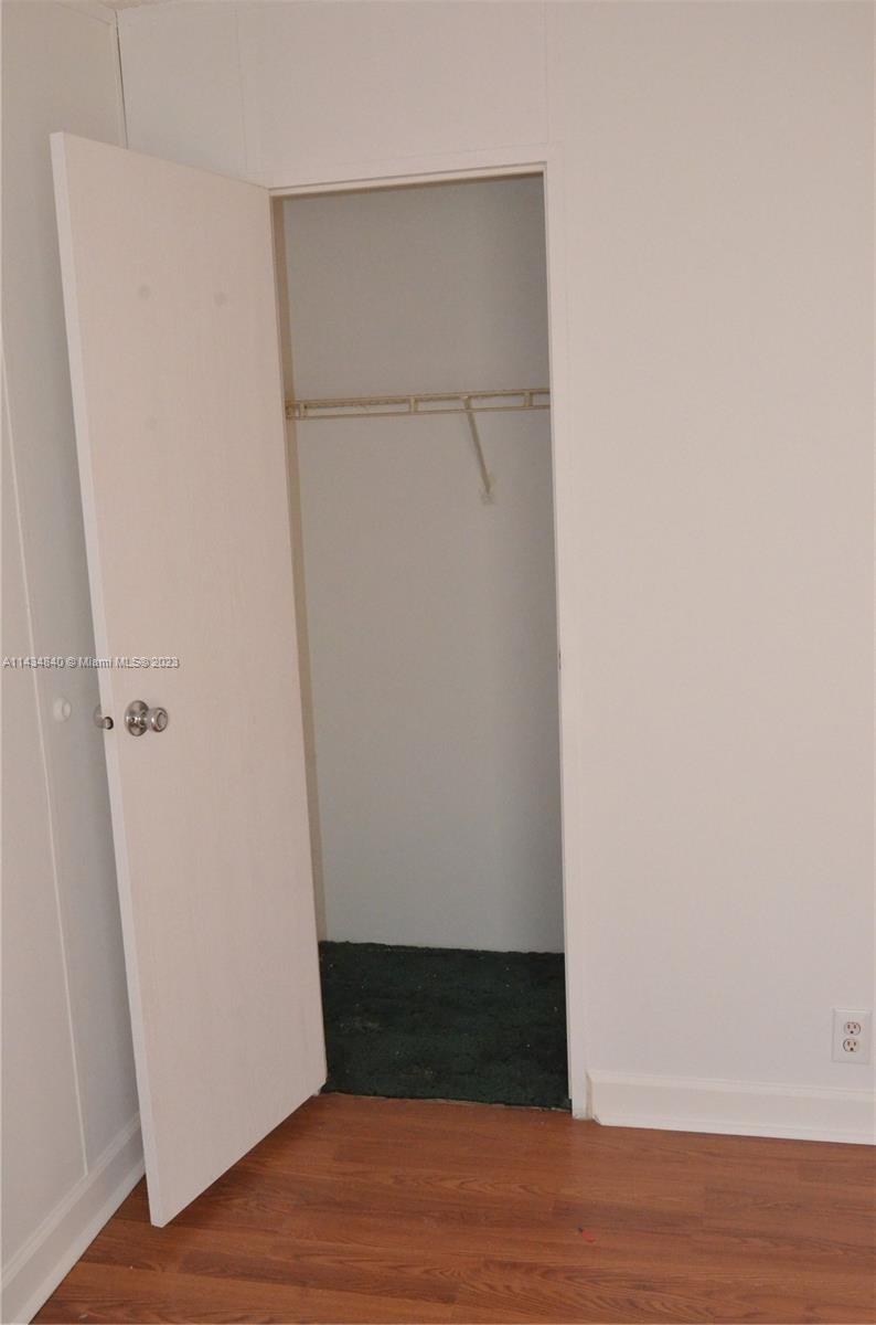 COCOWALK ESTATES - Residential Lease