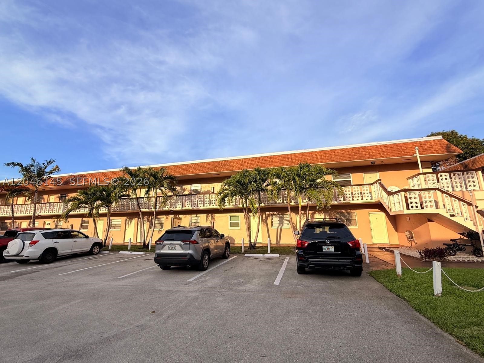 PINEWOOD CONDO - Residential Lease