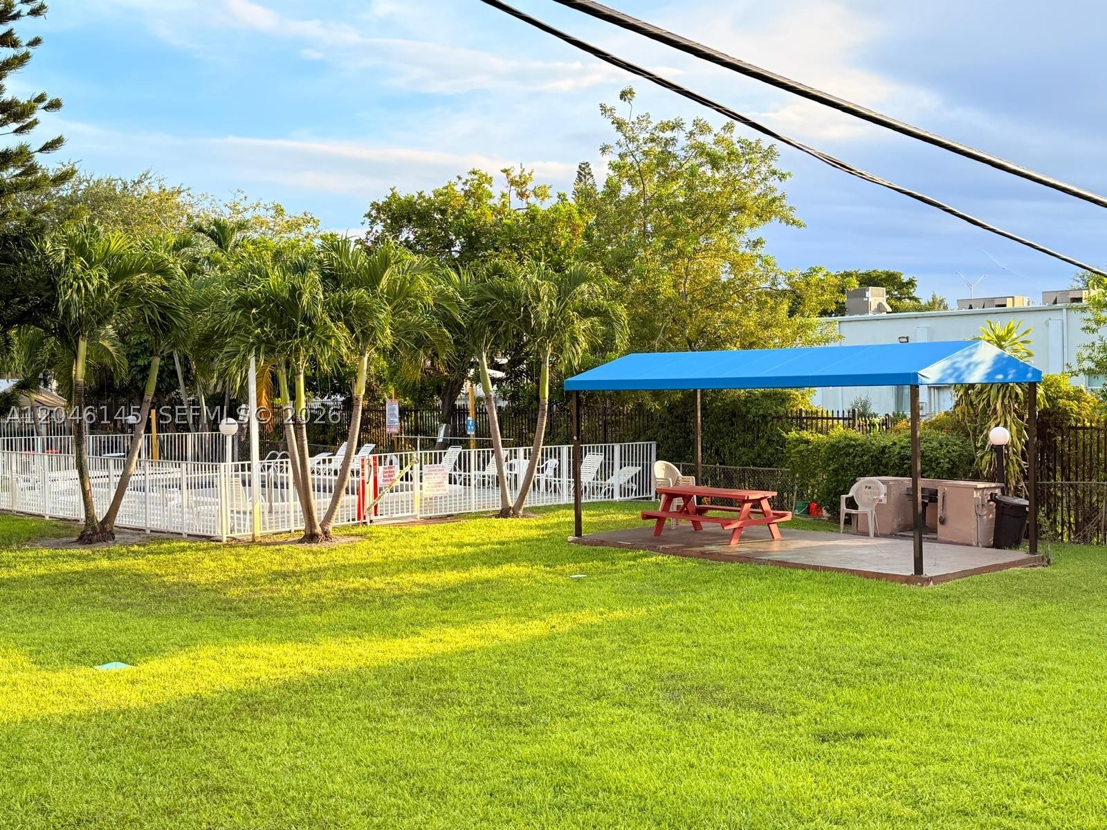 PINEWOOD CONDO - Residential Lease