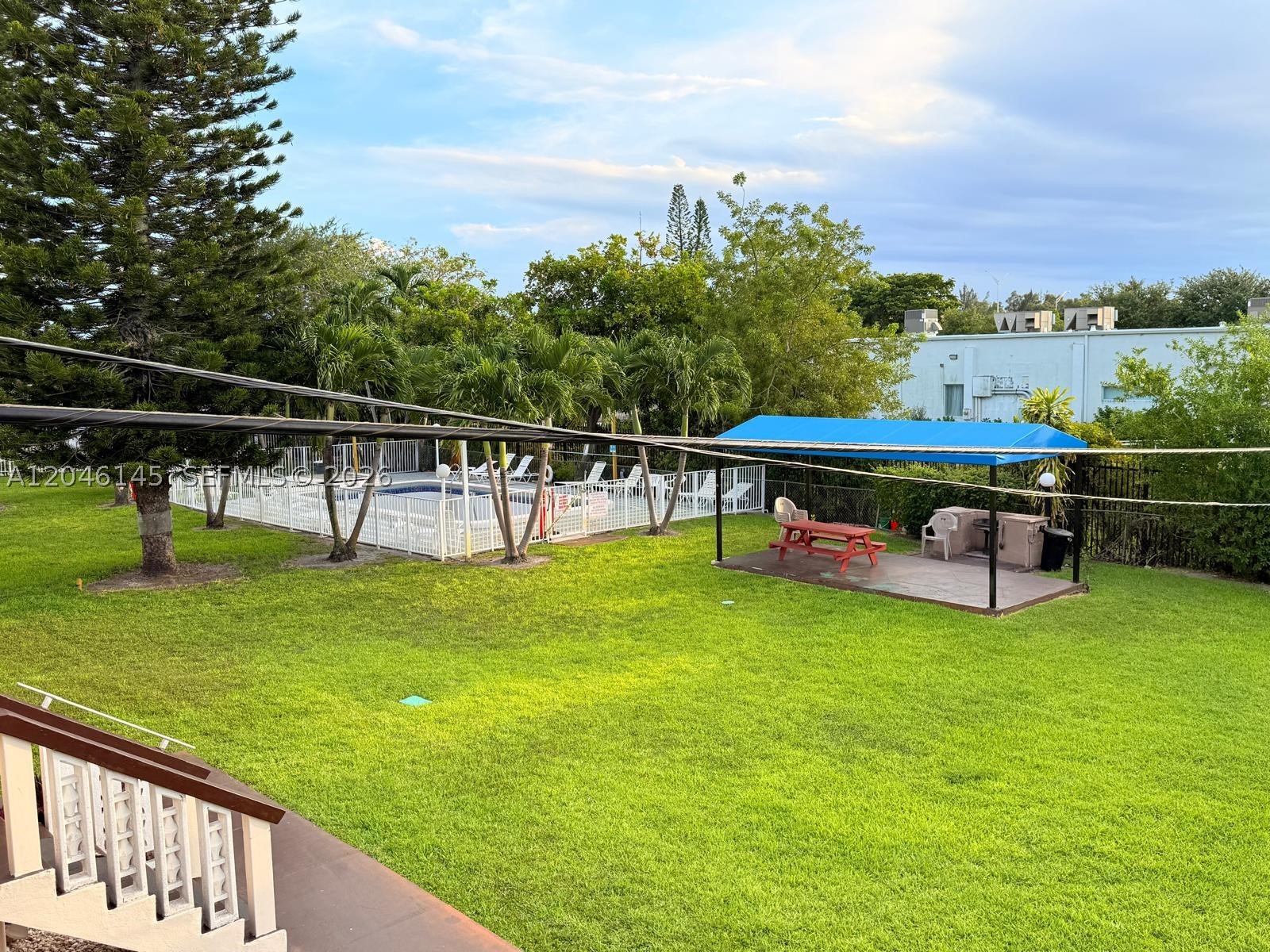 PINEWOOD CONDO - Residential Lease