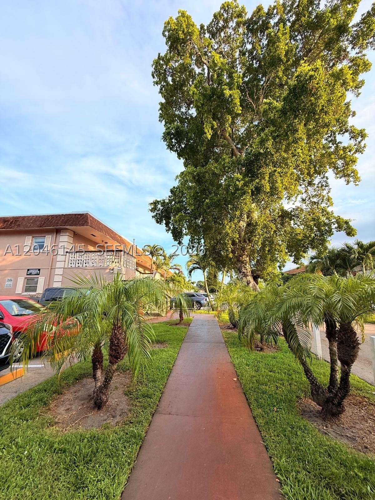 PINEWOOD CONDO - Residential Lease