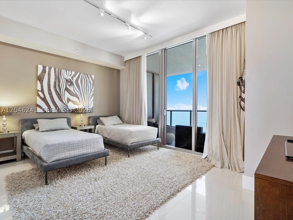 BAL HARBOUR NORTH SOUTH C - Residential