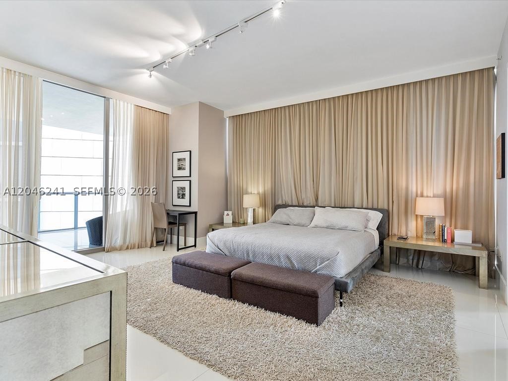 BAL HARBOUR NORTH SOUTH C - Residential