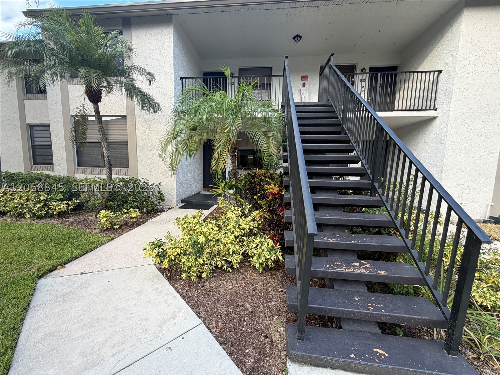 VILLAS AT MEADOW LAKES CO - Residential