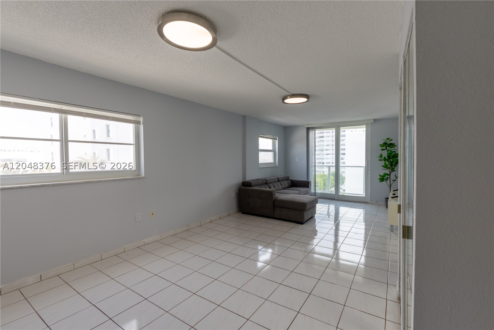 1750 JAMES APARTMENTS CON - Residential Lease