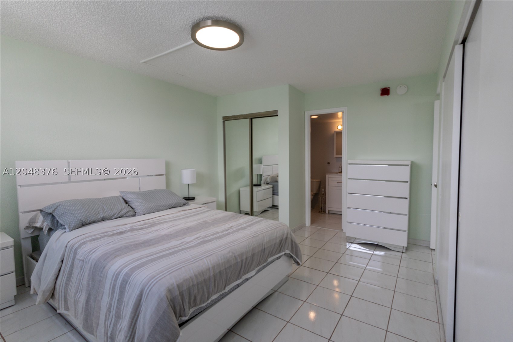 1750 JAMES APARTMENTS CON - Residential Lease