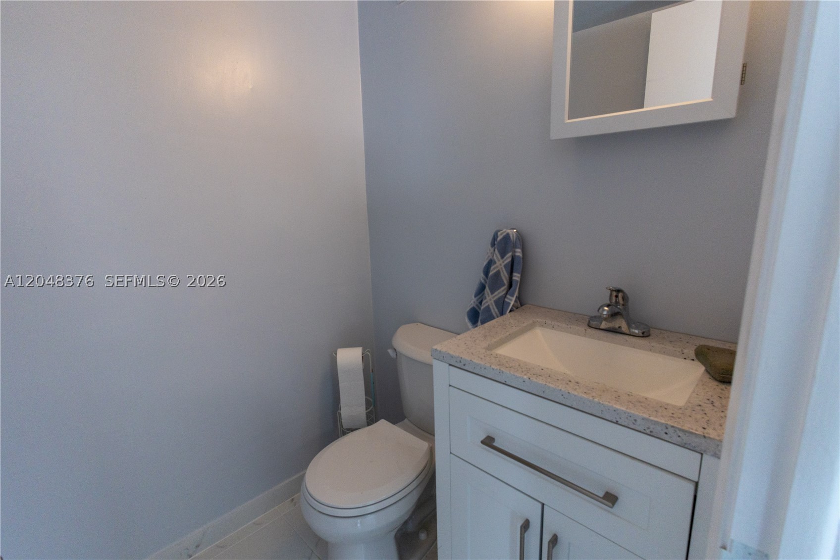 1750 JAMES APARTMENTS CON - Residential Lease