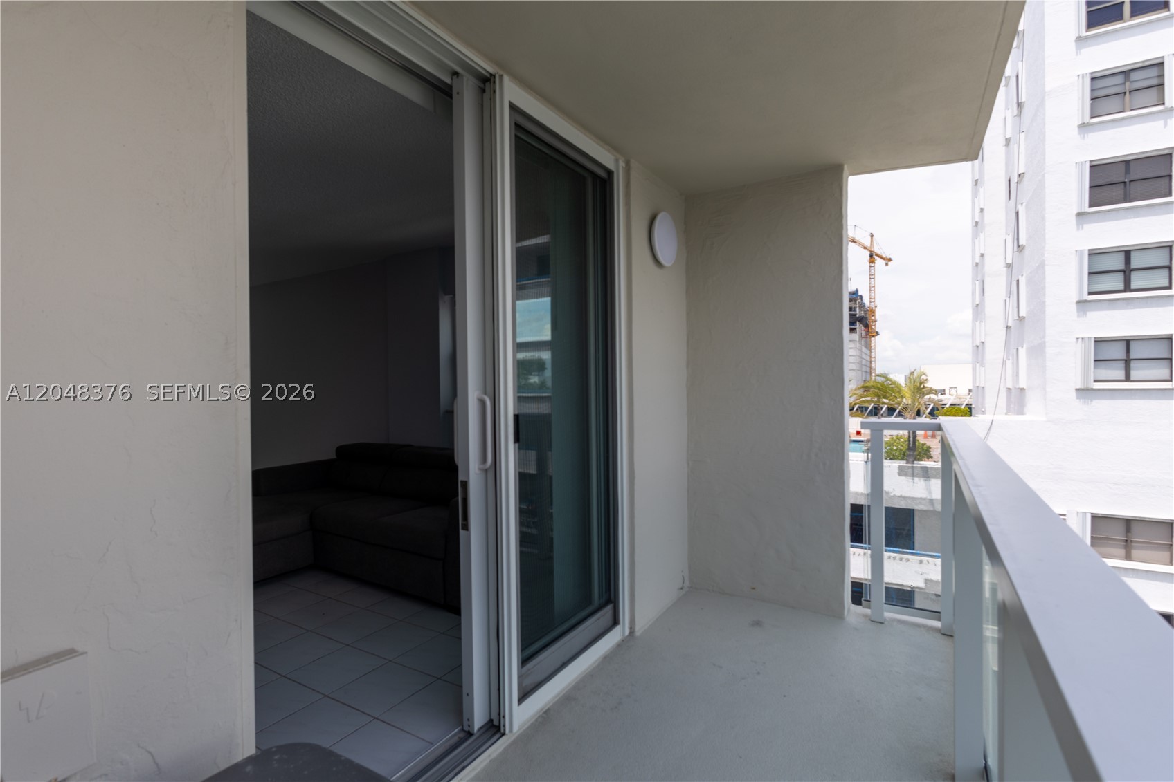 1750 JAMES APARTMENTS CON - Residential Lease